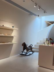 -SALON DE VANHADA