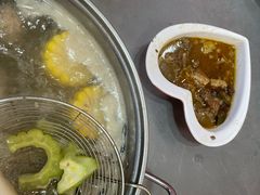 -官塘陈记鱼生·潮汕砂锅粥·牛肉火锅(潮枫路总店)