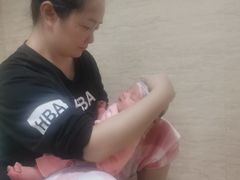 -秋歌护理·月嫂·育儿嫂(浦东医院店)