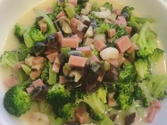 -圣夜东北菜烧烤·夜宵·龙虾(胥江路店)