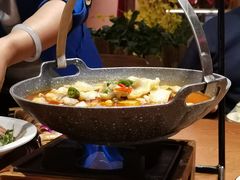 -老滇山寨•云南特色菜•地方菜•民族风情歌舞表演(金碧店)