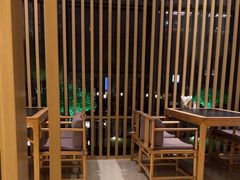 -鱼鲜饭香·招牌汽锅剁椒鱼头王