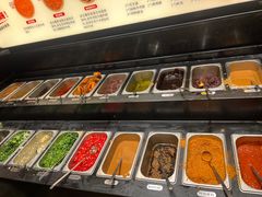 -钱小奴海鲜自助黑金店(杭州滨江龙湖店)