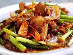 蒜苗回锅肉-老字号怡玺·藿香雅鱼(20年雅安店)