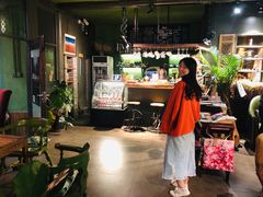 -出走咖啡·面包(宋庄店)