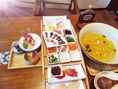 -芸南道·过桥米线(昆明老街旗舰店)