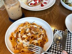 -ROAST coffee & eatery