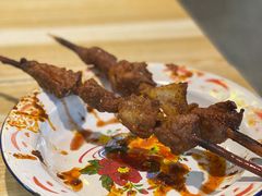 红柳烤肉-老钟家烤羊排·敦伊阁清真餐厅胡羊焖饼