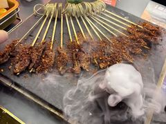 -何师烧烤Pro ·江湖川菜·小龙虾·精酿(太古里旗舰店)