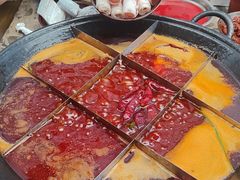-正南齊北重庆老火锅(光华村直营店)
