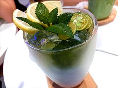 -MIKAKU(万达广场上海宝山店)