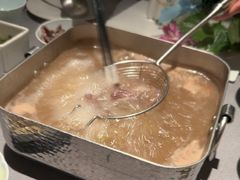-左庭右院鲜牛肉火锅黑金店(陆家嘴中心店)