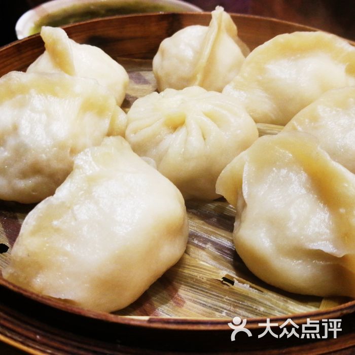 槐念老大连 大白菜五花肉虾仁蒸包