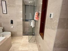 -上海龙之梦万丽酒店