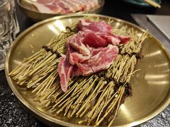 -臻牛烤肉