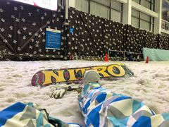 -乔波室内滑雪场