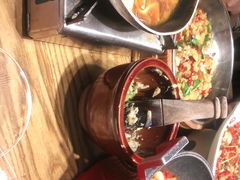 -爱碗亭·鲜炒湖南菜(壹城中心店)