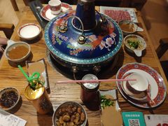 -毛辣果·贵州红酸汤牛肉火锅(西单店)