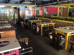 -钢管厂五区小郡肝串串香火锅(梅川路店)