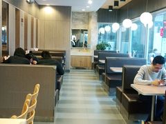 卡座-李先生牛肉面大王(华联商厦店)