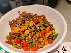 -昱龙大盆牛蛙馆(三兴街总店)