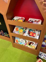 -莫莉幻想儿童乐园(武汉经开永旺店)