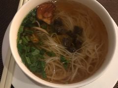 手工龙须面-白天鹅宾馆·流浮阁咖啡厅