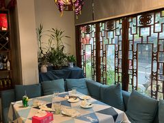 卡座-三色堇(小通巷店)