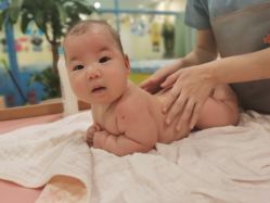 -蓝色海林婴幼儿水育馆(新辰里学清路店)