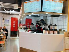 -回味碗土家洋芋饭(财信城市国际店)