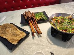 -阿楷·二十年烧烤宵夜·渔家小寨(达明店)