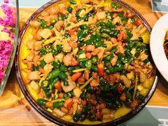 -临界音乐酒馆·小龙虾·江湖菜(华熙LIVE·鱼洞店)