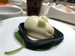 酸奶小兔子-海底捞火锅鲜切牛肉主题店(长寿路店)