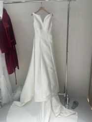 -PAI婚纱礼服设计馆【大牌租赁/高级定制】