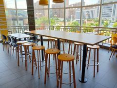 用餐区-麦当劳(政通路店)