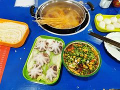 -马路边边串串香形象店(磐石路店)