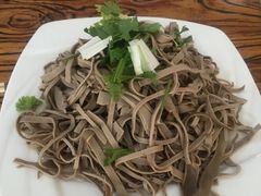 -溢心园香河肉饼总店