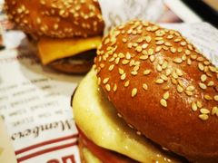 -The Habit Burger Grill 哈比特汉堡(爱琴海店)
