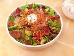 藜麦窝蛋沙拉-The Rug Cafe(王府中环店)