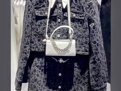 -URBAN REVIVO(七宝领展广场店)