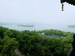 -楼外楼·停车场