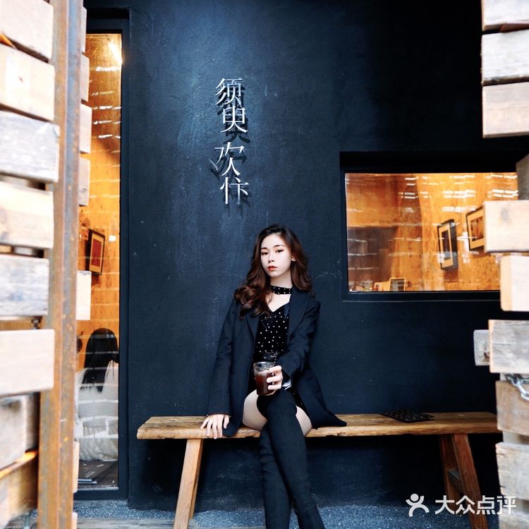 珠海首家下沉式洞穴艺术展 | 还有神㊙️演出