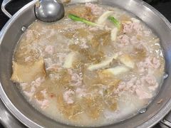 -老来福·非遗酸汤兔(凯旋路店)
