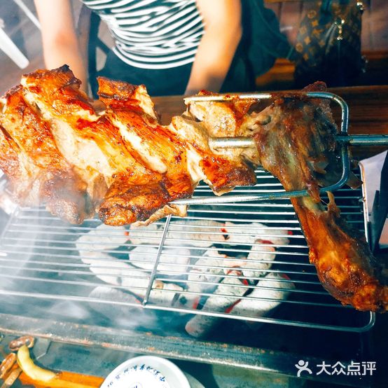 蒙古巴图鲁烤羊腿烧烤(东兴路店)
