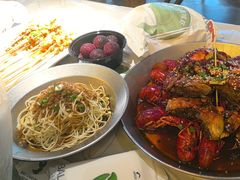 -巴厘龙虾·榜首油焖大虾(音乐学院·沿江酒馆店)