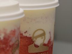 草莓酪酪-LELECHA乐乐茶(新街口大洋店)