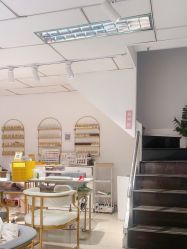 -丽心自助美甲美睫