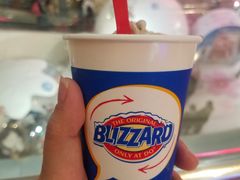 暴风雪-DQ·蛋糕·冰淇淋(南开大悦城2F店)