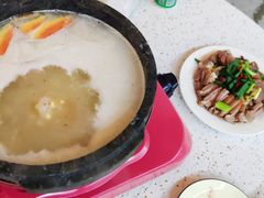 -墨脱石锅椰子鸡•海鲜糟粕醋(榆亚路店)