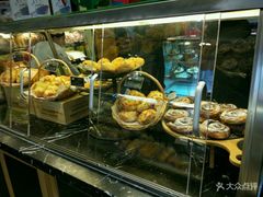 -皇冠幸福里动物奶油生日蛋糕(万达店)